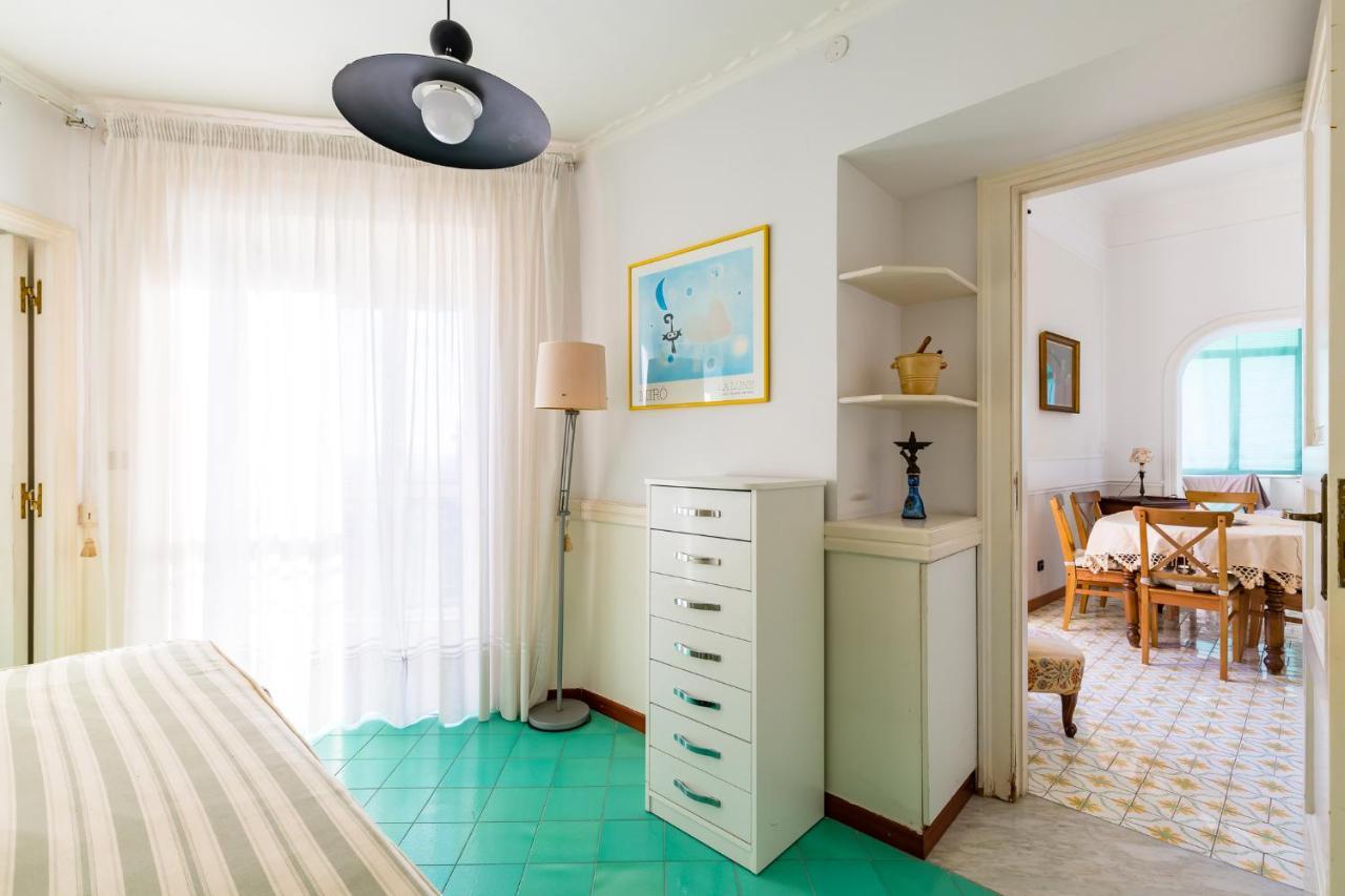 Apartment Paola - Hidden Panoramic Garden And Terraces By Napoliapartments